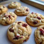 Cookies mit weißer Schokolade und Cranberries