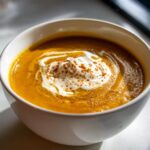 Kürbissuppe klassisch mit Sahne
