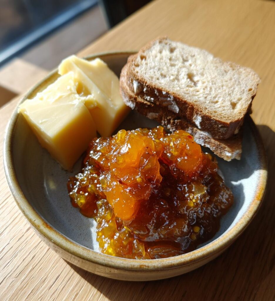 Quittenchutney zu Käse