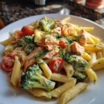 cremige pasta mit lachs brokkoli und tomaten